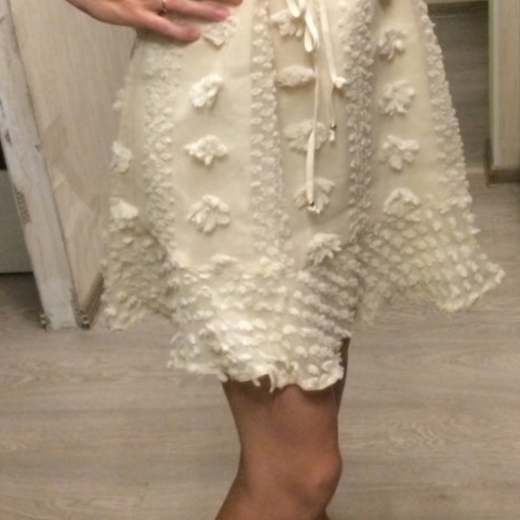 NEW Off-white Floral Embroidered classy Sundress - Picture 4 of 4